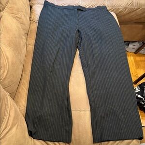 INVESTMENT II Elegant Black Pinstripe Women’s Pants